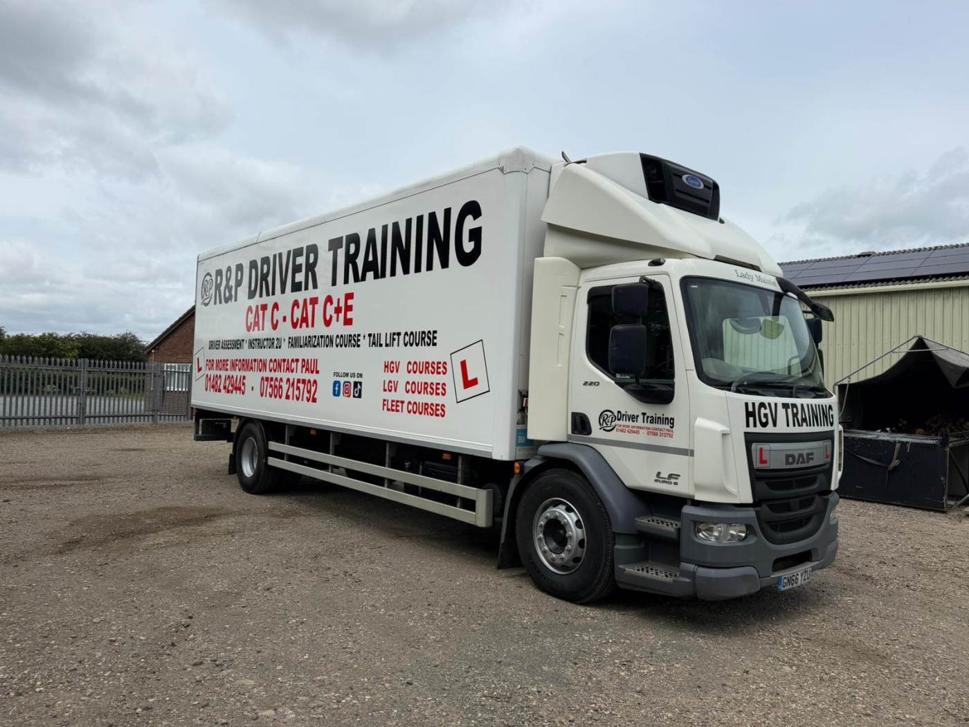 Category C vs C+E: Which HGV Licence Is Right for You?